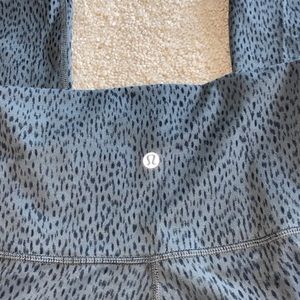 LULU Lemmon - Wonder Under Crop Leggings